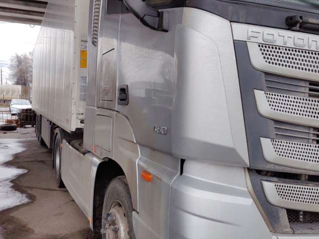 FOTON Auman EST A 4x2 седельный тягач  2023