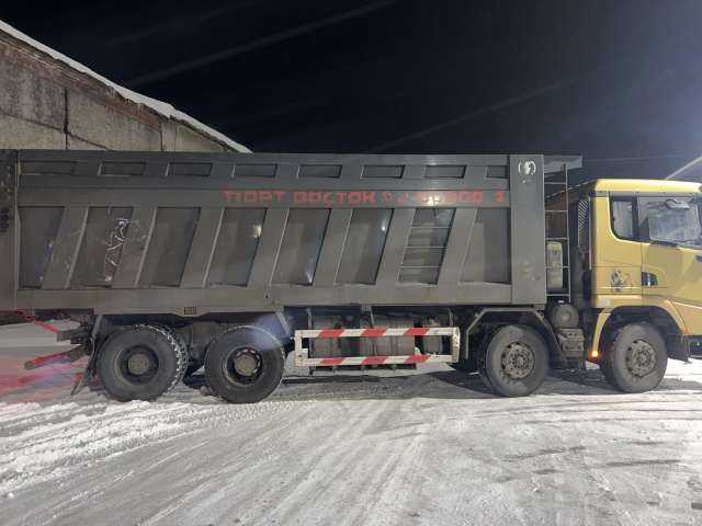 SHACMAN SX33186V366 8x4 Самосвал  2023