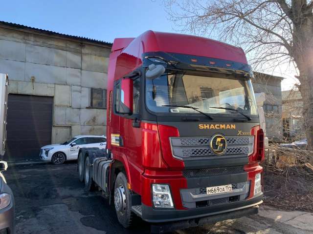 SHACMAN SX42584W324C 6x4 Седельный тягач  2022