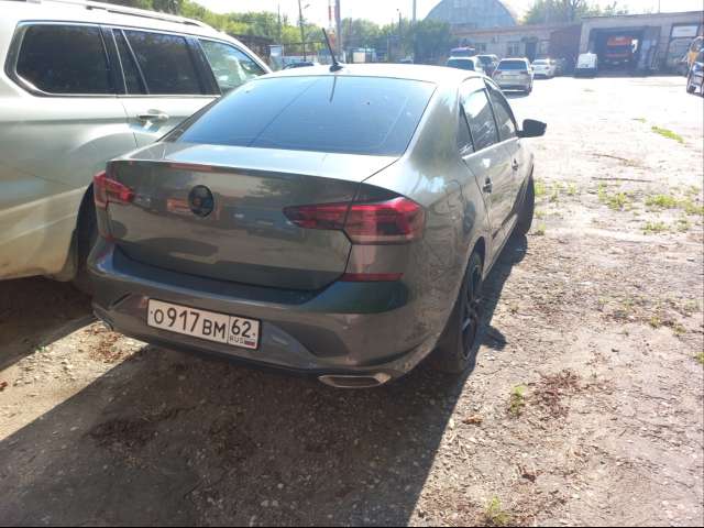 Volkswagen Polo Exclusive 1.6 110hp 6AT 2021