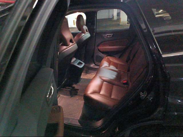 Volvo XC60 B5 Momentum 249hp 8AT 2018