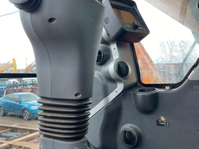 Hyundai R210W-9S Экскаватор  2019