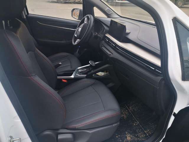 Livan X3PRO Luxury 1.5 CVT 2023