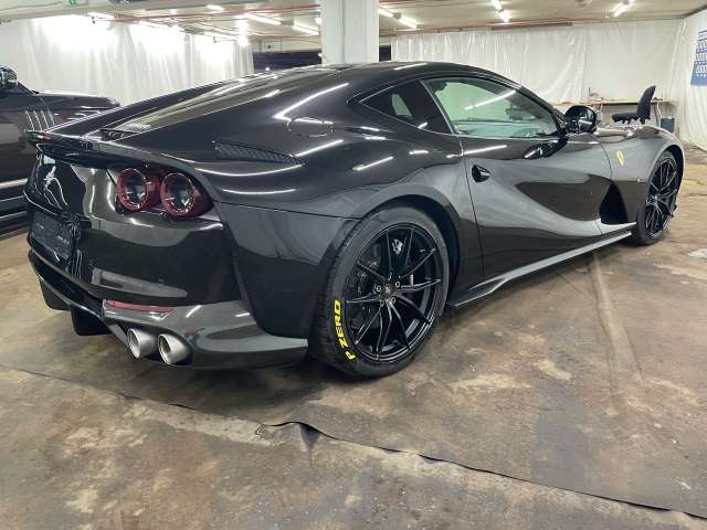 Ferrari 812 Superfast  2020