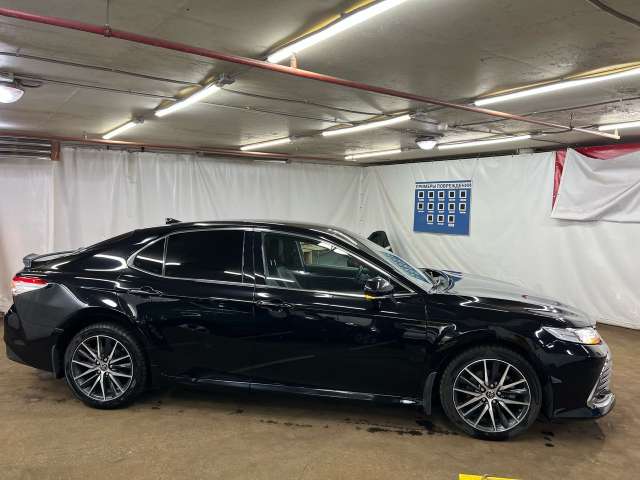 Toyota Camry Люкс Safety 2.5 АКП 2022