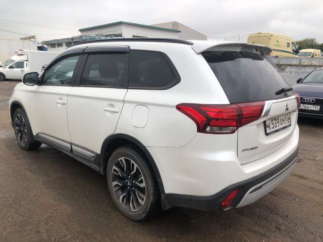 Mitsubishi Outlander Instyle 2.4 CVT 4WD 2021