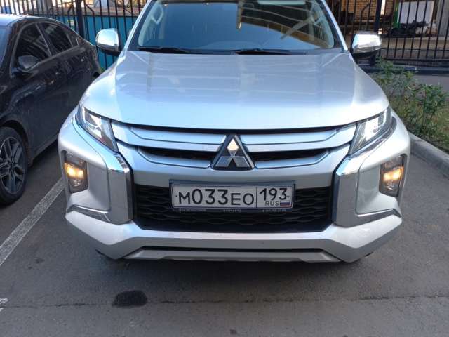 Mitsubishi L200 DC Invite+ 2.4d 6MT 2021