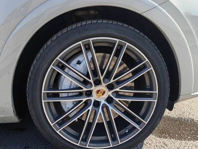Porsche Cayenne Turbo 2022