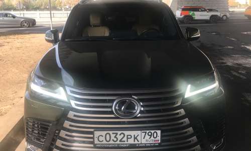 Lexus LX 600 