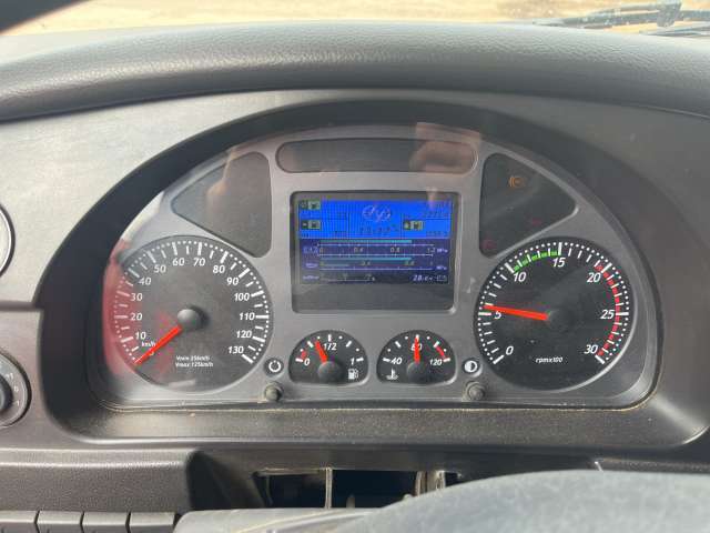 Hongyan 908 8x4 Самосвал  2022