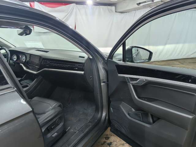 Volkswagen Touareg Respect 2.0 TSI 249hp 8AT 2020