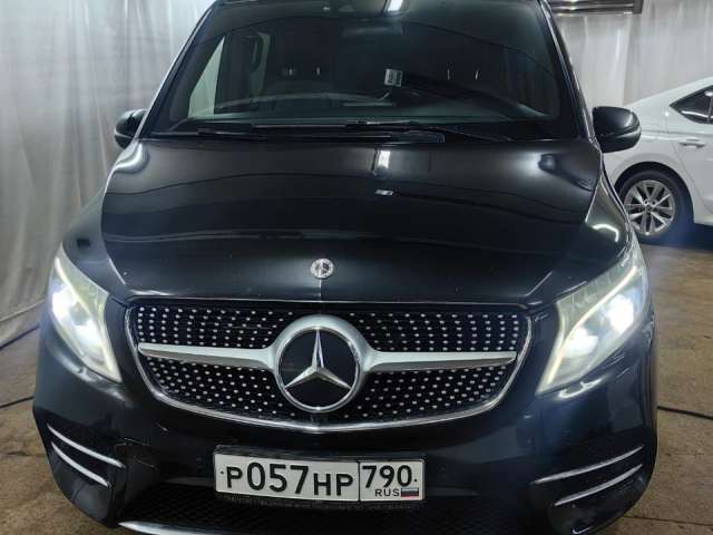 Mercedes-Benz V 220 d L AMG Line+ 4MATIC 2021