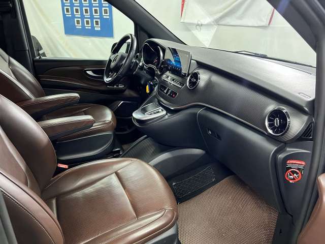 Mercedes-Benz V 220 d L AMG Line 4MATIC 2020