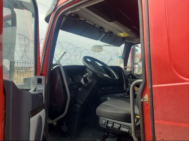Dayun CGC4250 6x4 Седельный тягач  2021