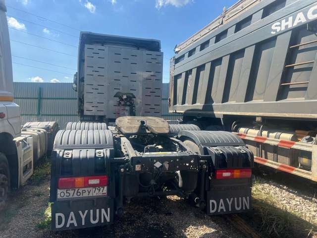 Dayun CGC4250 6x4 Седельный тягач  2023