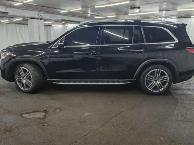 Mercedes-Benz GLS 450 4MATIC 2022