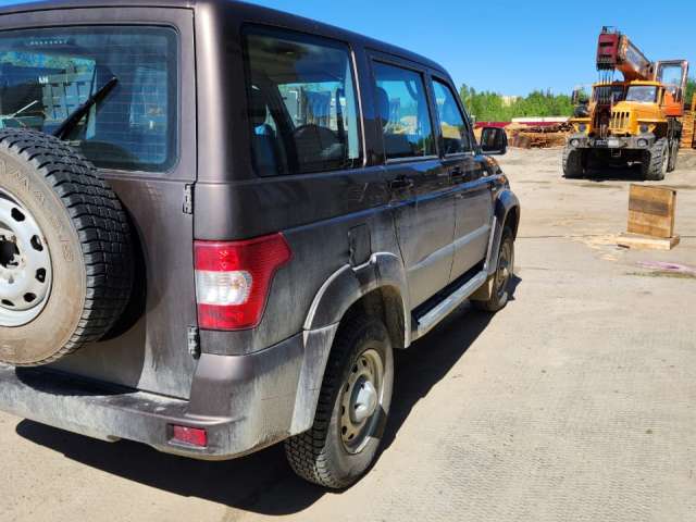 UAZ Patriot Base 2.7 5MT 2023