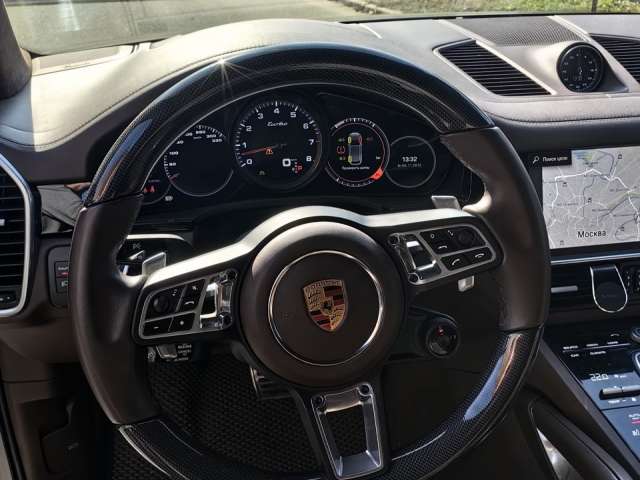 Porsche Cayenne Turbo 2022