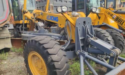 XCMG GR215A автогрейдер 
