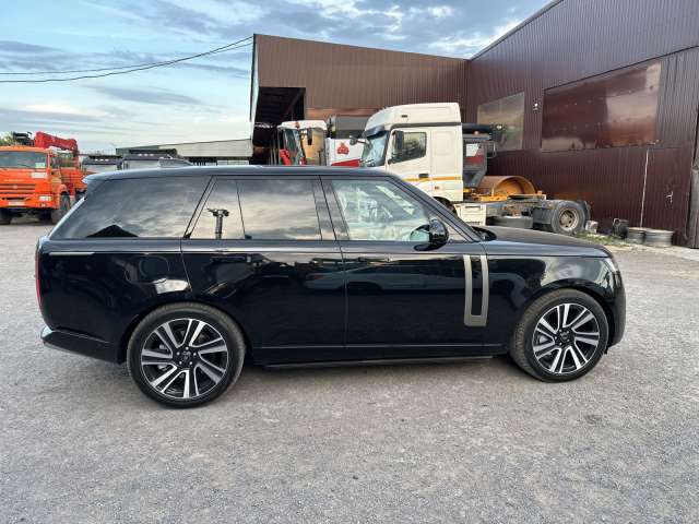 Land Rover Range Rover LWB V8 Turbo 4.4 HSE 2022