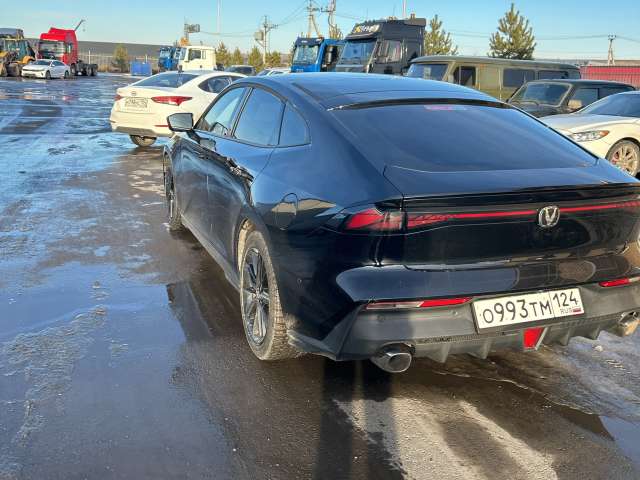 Changan Uni-V DLX 1.5T 7DCT 2023