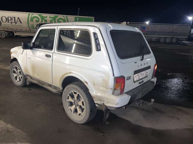 Рамка Lada Niva Legend