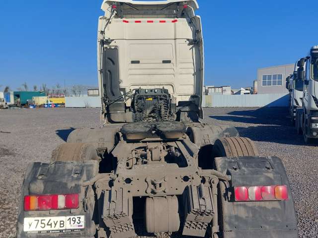 SITRAK C7H MAX 6x2 ZZ4256V363HE1 Седельный тягач 2023