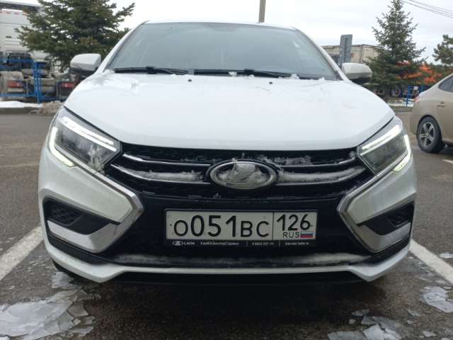 Lada Vesta седан Life 1.6 106hp 5MT 2023