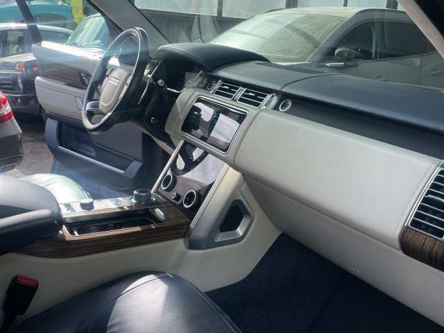 Land Rover Range Rover LWB SDV8 4.4 Autobiography 2018
