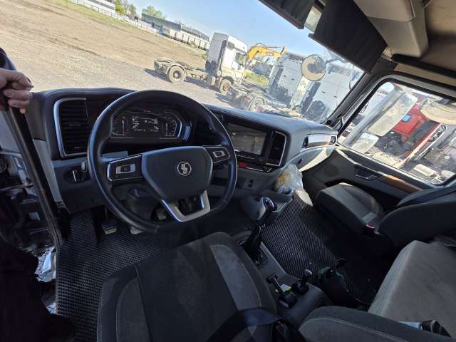 SHACMAN SX33186V366 8x4 Самосвал 2023