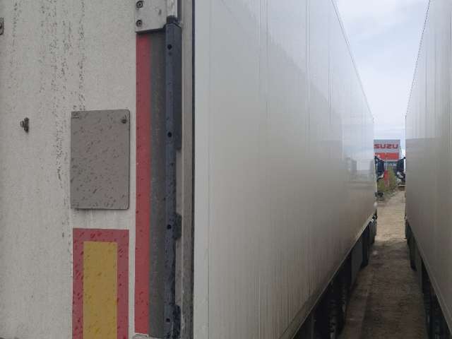 Schmitz Cargobull SKO24 Полуприцеп изотермический/рефрижератор  2023
