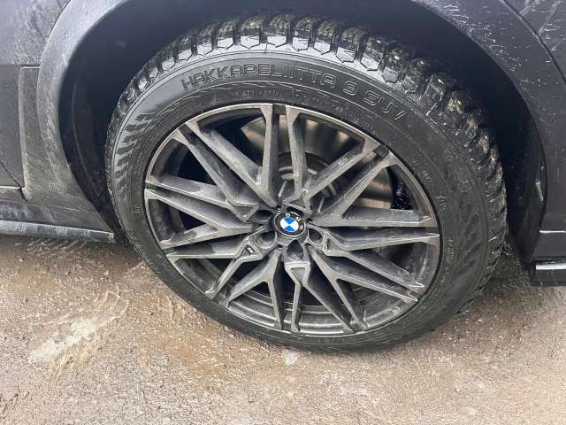BMW X7 M50d M Special 2021